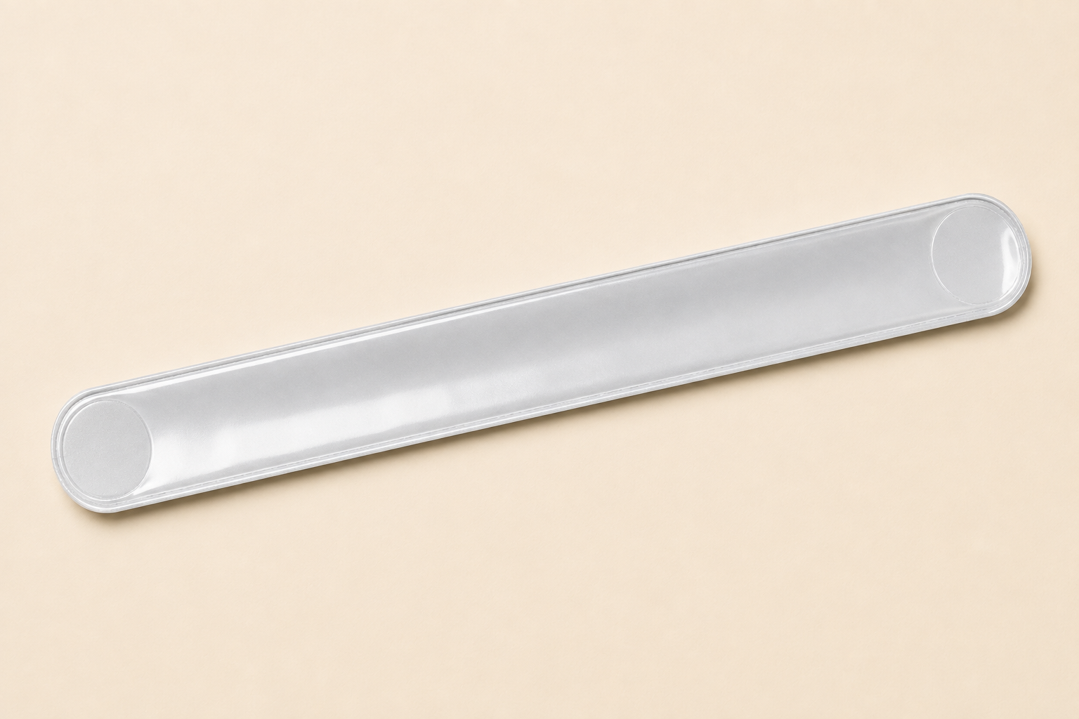 Reflective snap band